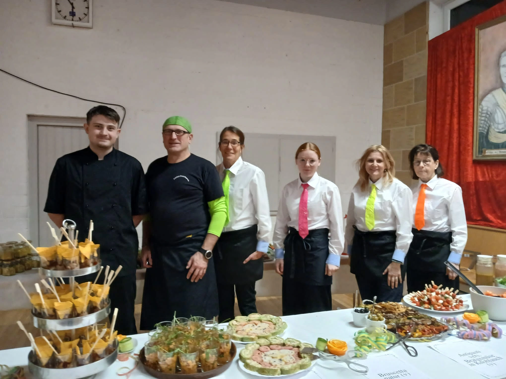 Franken Food Express – Catering für Partys – Personen beim Essen